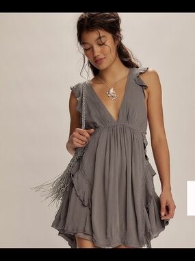 NWT Free People 'More Is More' Deep V Ruffle Mini Dress in Smoked Pearls Size S